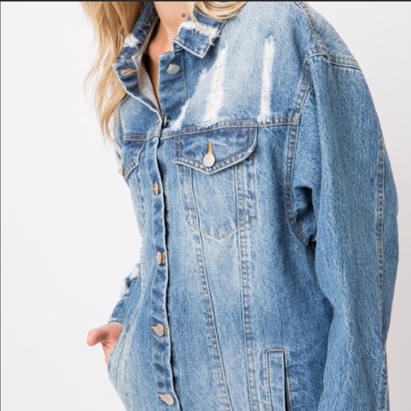 LAST Large Oversized distressed denim jean jacket - Picture 2 of 8